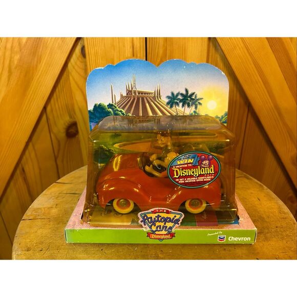 Chevron Disneyland Collectible Car The Autopia Cars Suzy Orange (6140) - Picture 1 of 6